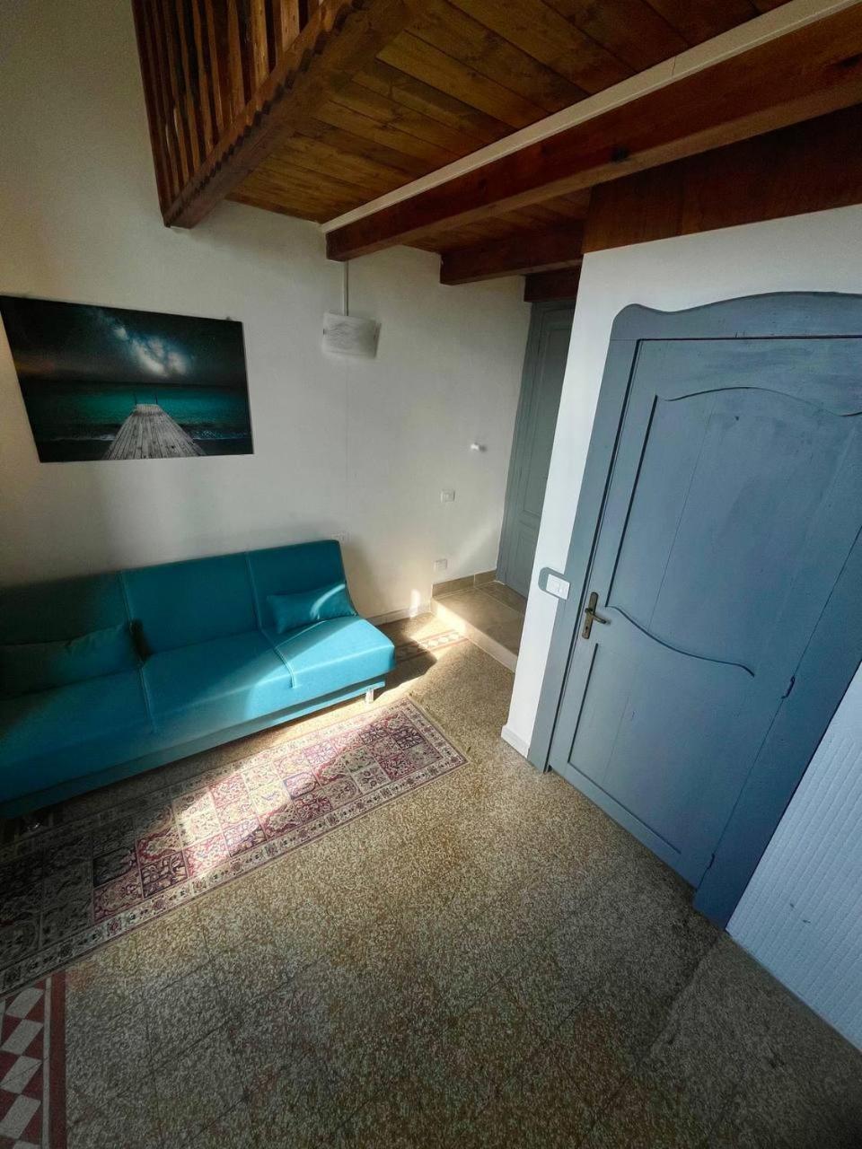 Onlyrooms V - Central & Train Station Cagliari Rum bild